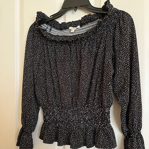 Express One Eleven Black Off Shoulder Medium.
